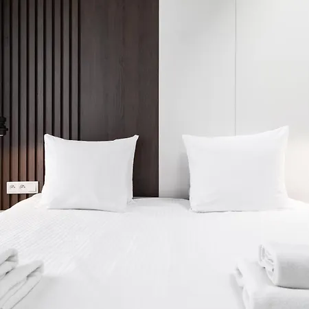 Househost Miodowa 42 20