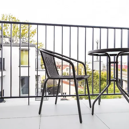 Apartament Househost Miodowa 42 20 *