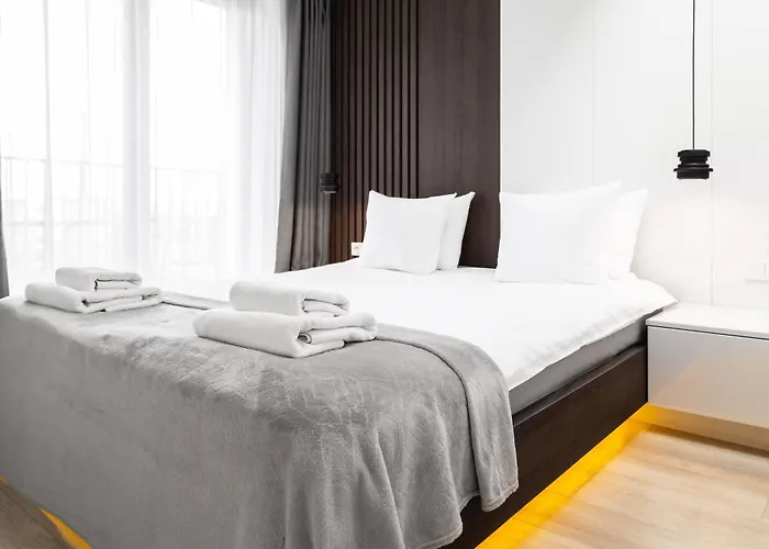 Househost Miodowa 42 20