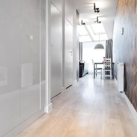 Househost Miodowa 42 20